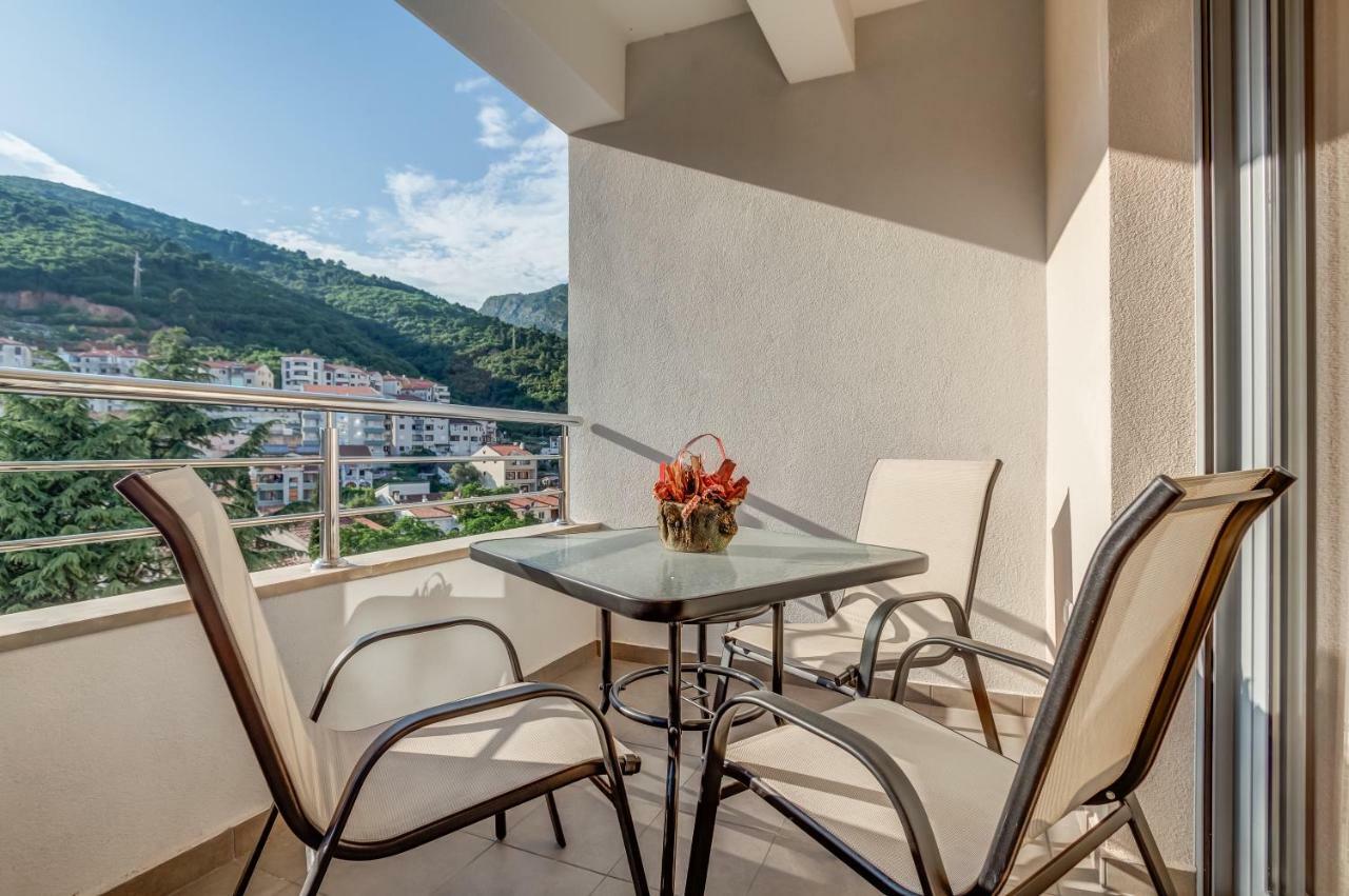 Adriatik Lux Apartments Будва Екстериор снимка