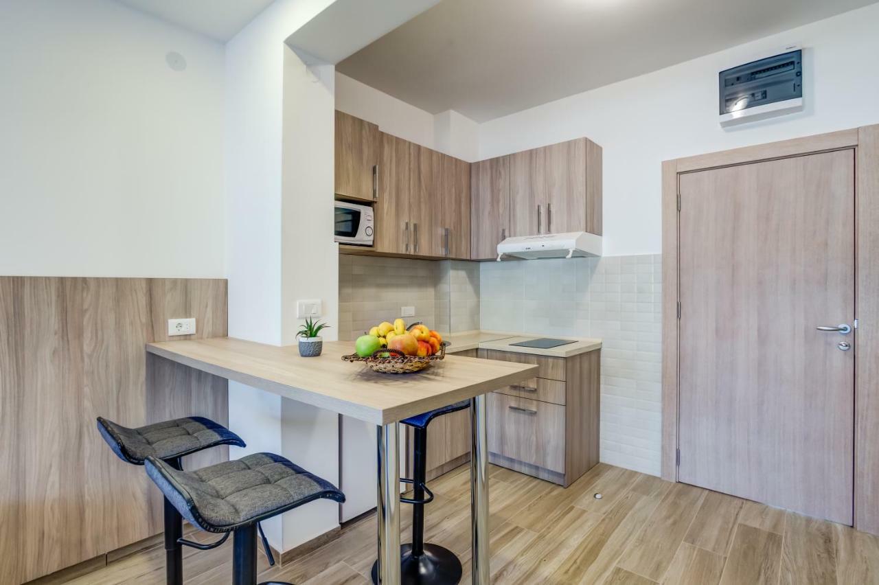 Adriatik Lux Apartments Будва Екстериор снимка