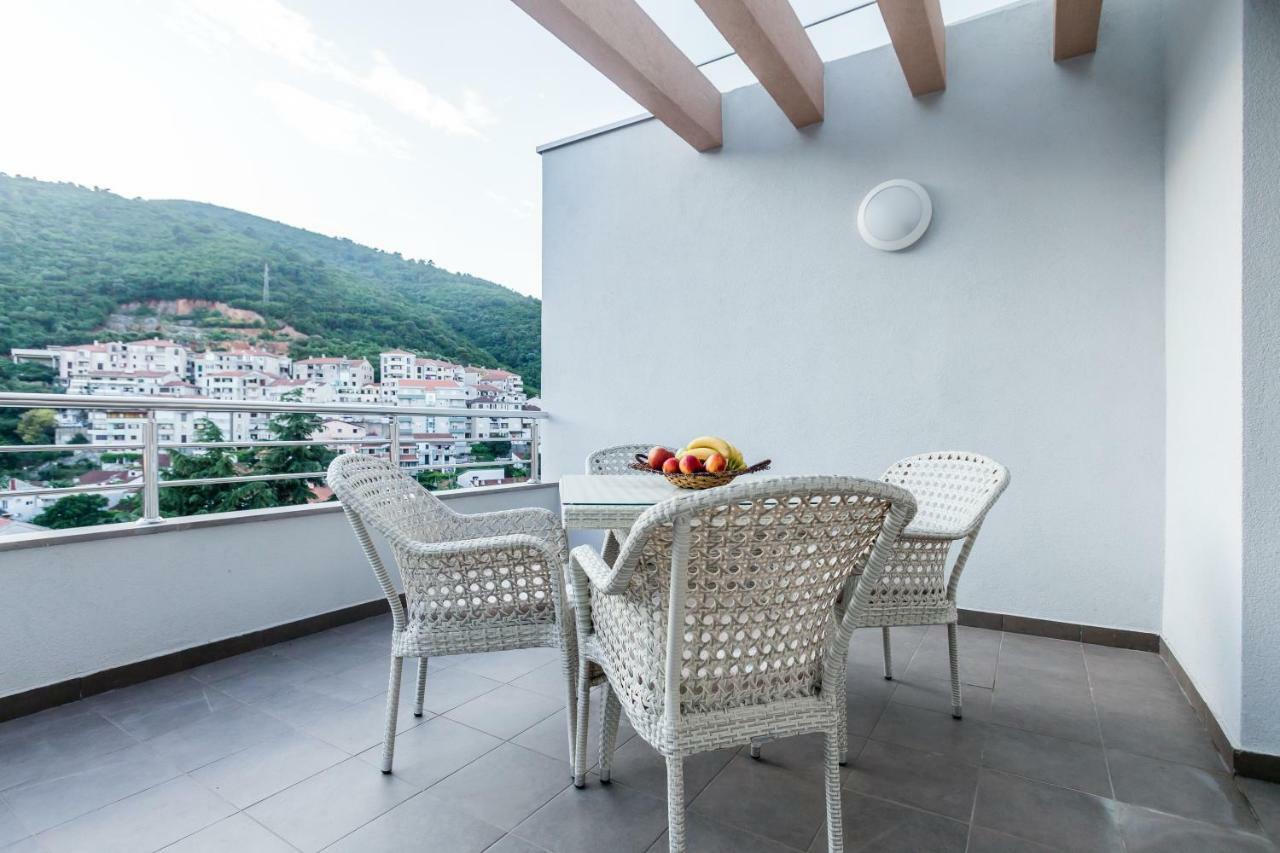 Adriatik Lux Apartments Будва Екстериор снимка