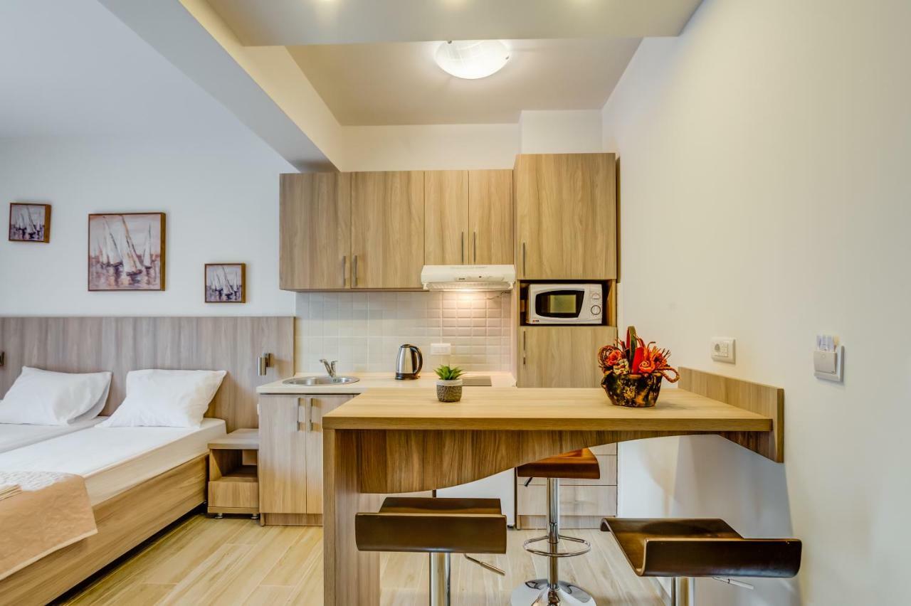 Adriatik Lux Apartments Будва Екстериор снимка