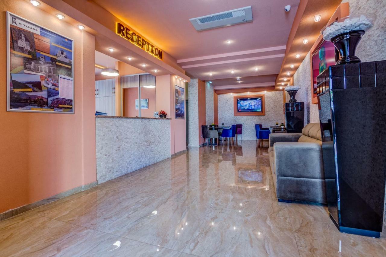 Adriatik Lux Apartments Будва Екстериор снимка